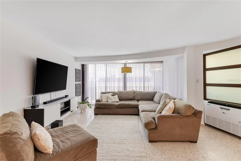 187 PINE GROVE #187 Carolina, PR 00979