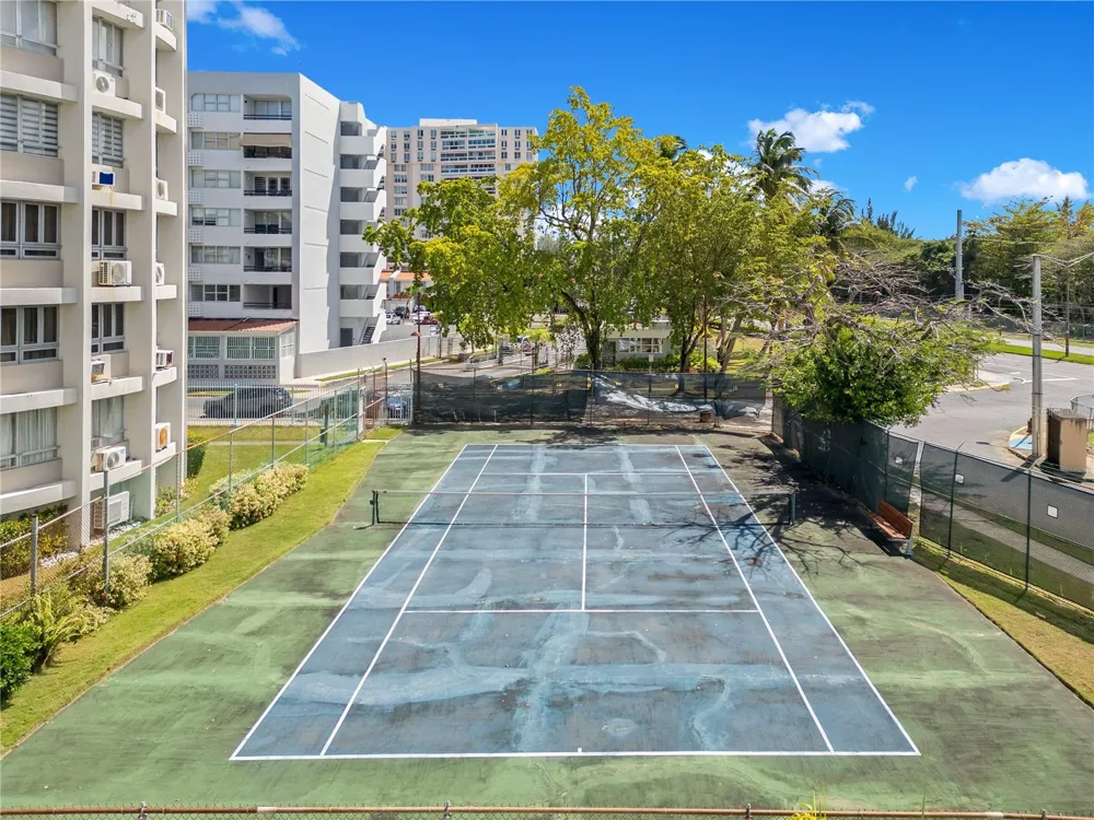 187 PINE GROVE #187 Carolina, PR 00979