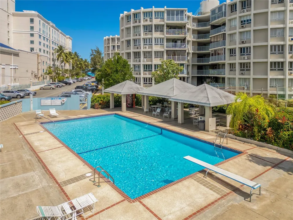 187 PINE GROVE #187 Carolina, PR 00979