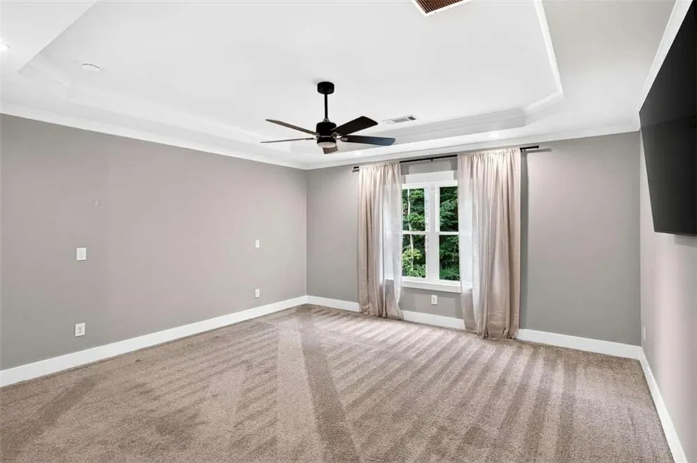 727 Old Collins Road Hoschton, GA 30548