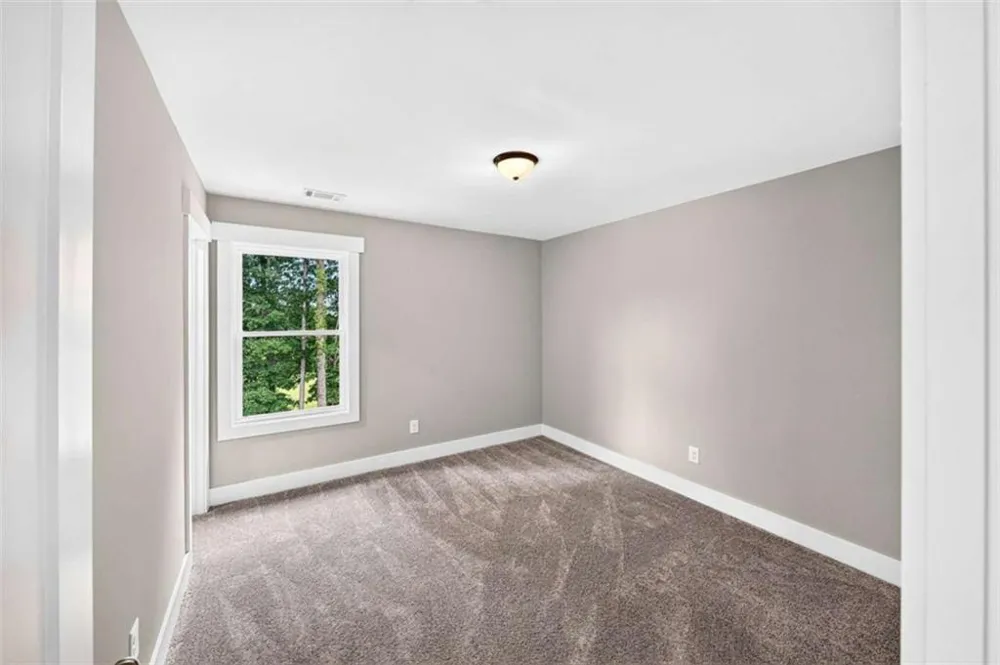 727 Old Collins Road Hoschton, GA 30548