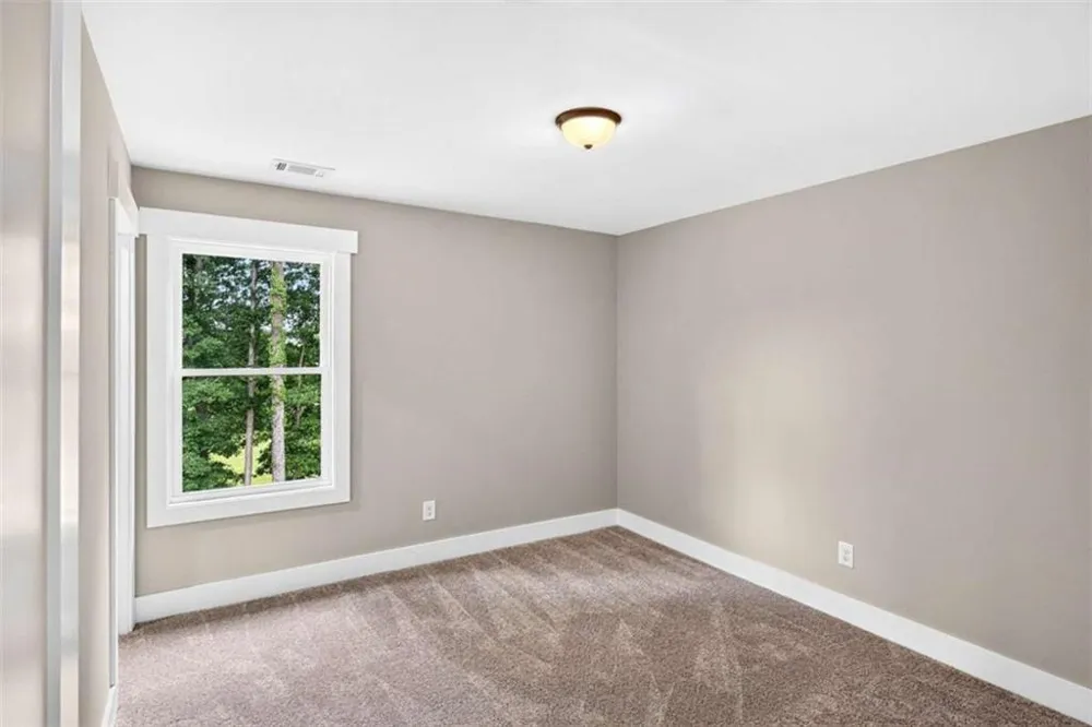 727 Old Collins Road Hoschton, GA 30548