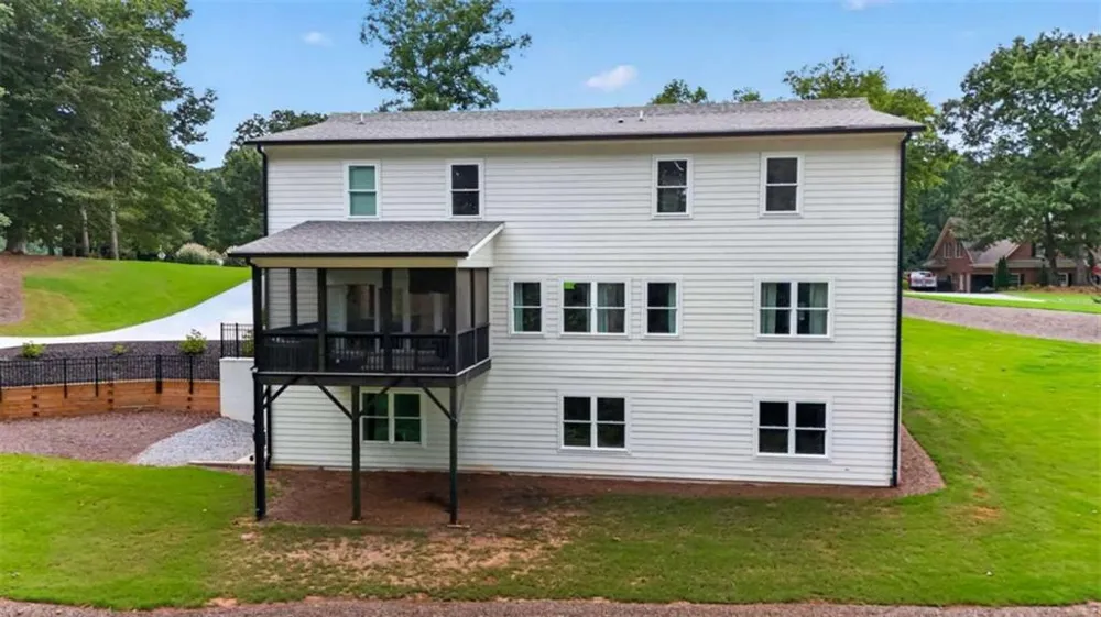 727 Old Collins Road Hoschton, GA 30548