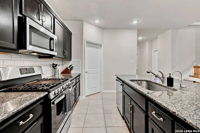 8239 Sunrise Gln Schertz, TX 78154