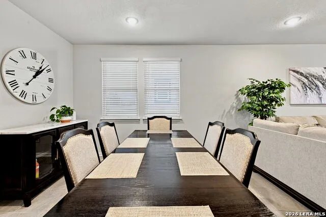 8239 Sunrise Gln Schertz, TX 78154