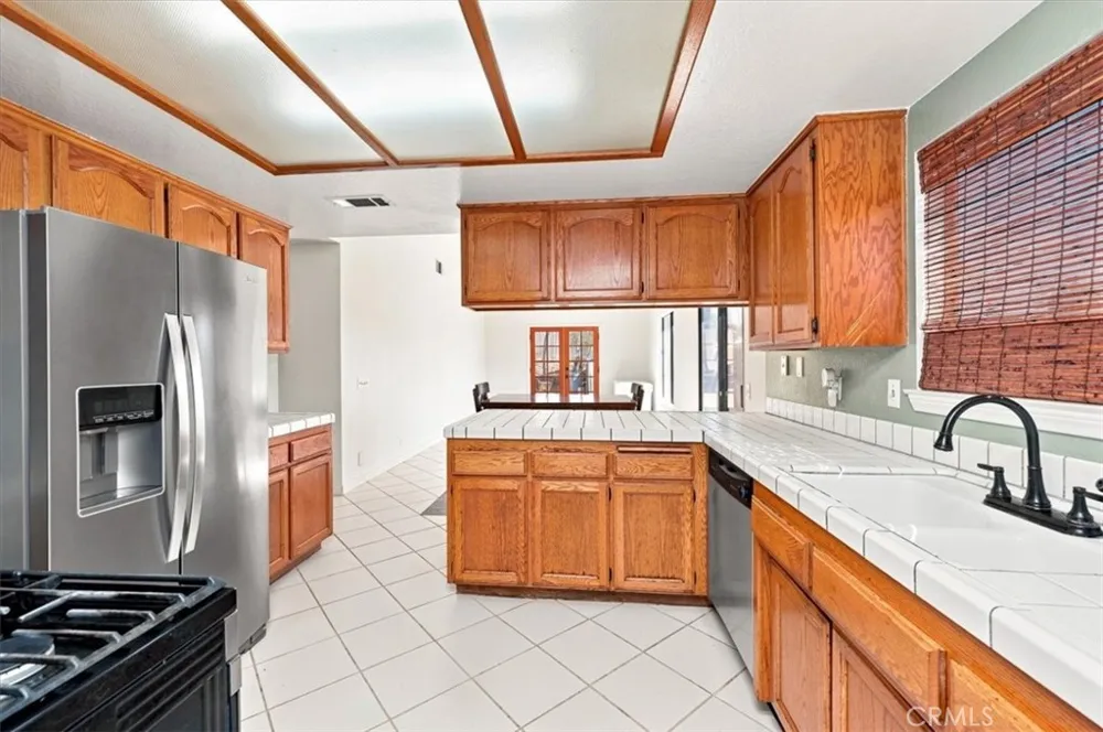 14464 Harvey Riverside, CA 92503