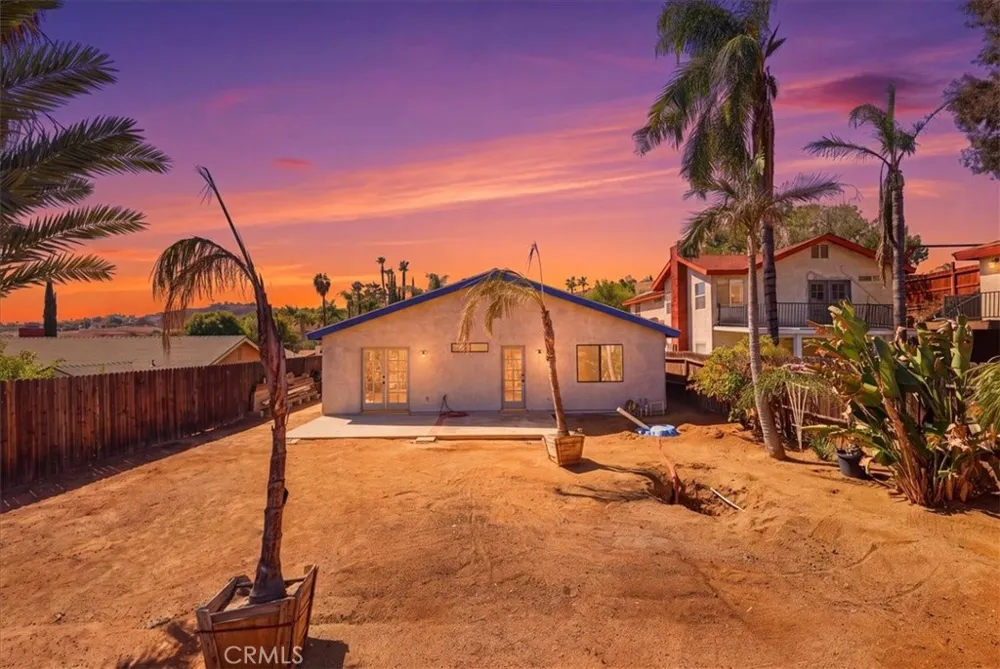 14464 Harvey Riverside, CA 92503