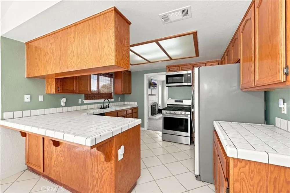 14464 Harvey Riverside, CA 92503