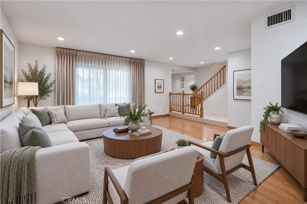 7791 Denise La Palma, CA 90623