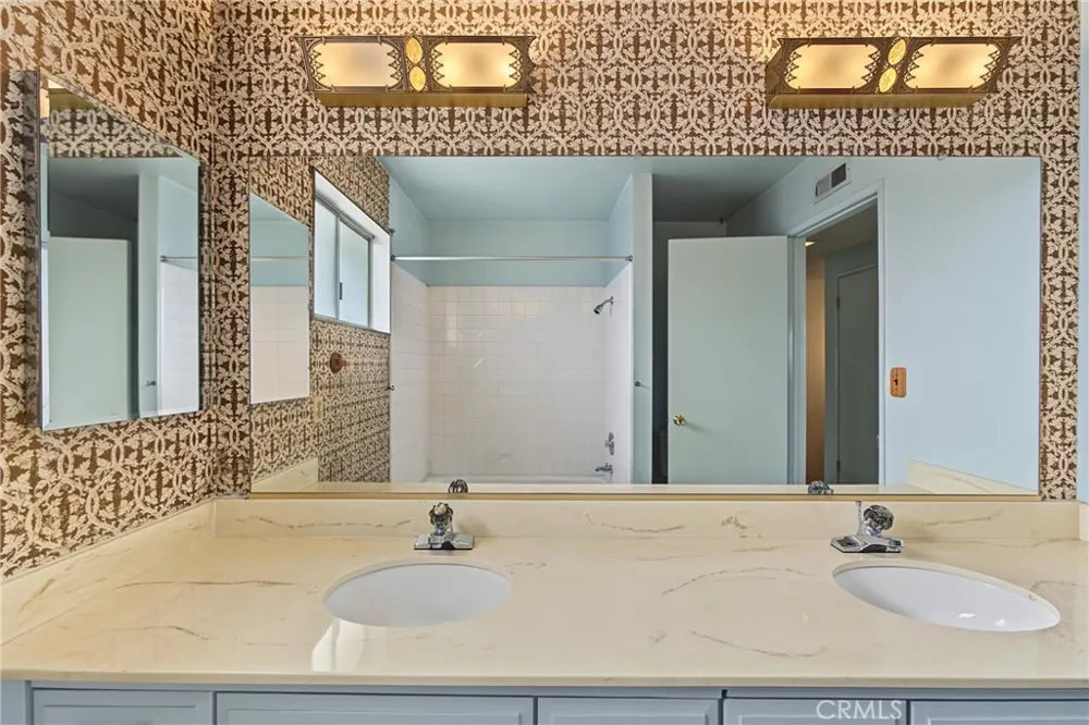 7791 Denise La Palma, CA 90623