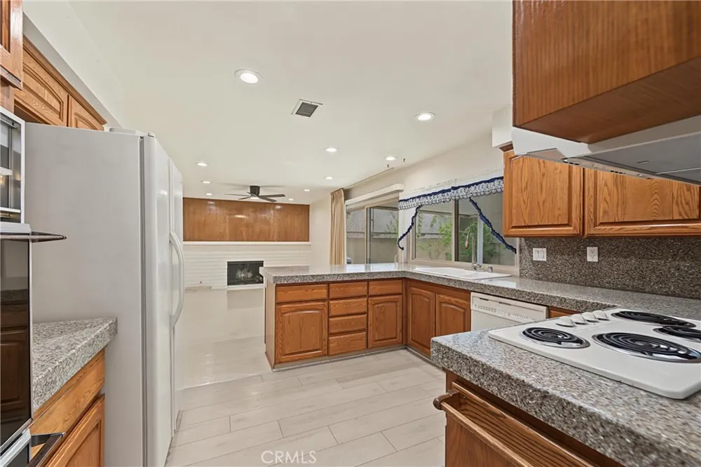 7791 Denise La Palma, CA 90623