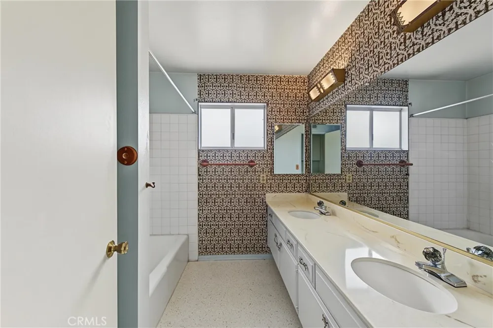 7791 Denise La Palma, CA 90623