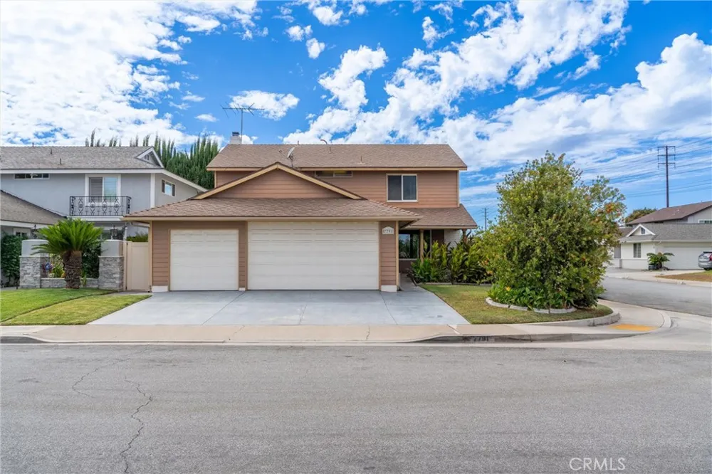 7791 Denise La Palma, CA 90623