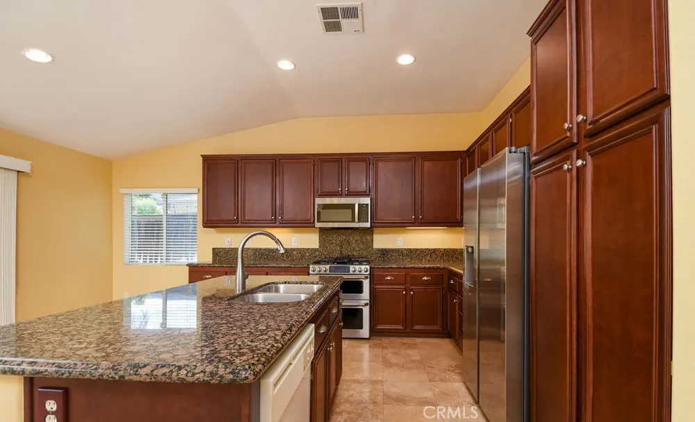 32898 Sandal Wood Lake Elsinore, CA 92530