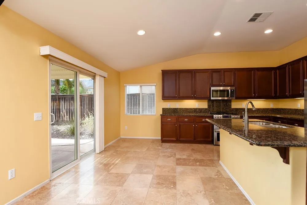 32898 Sandal Wood Lake Elsinore, CA 92530