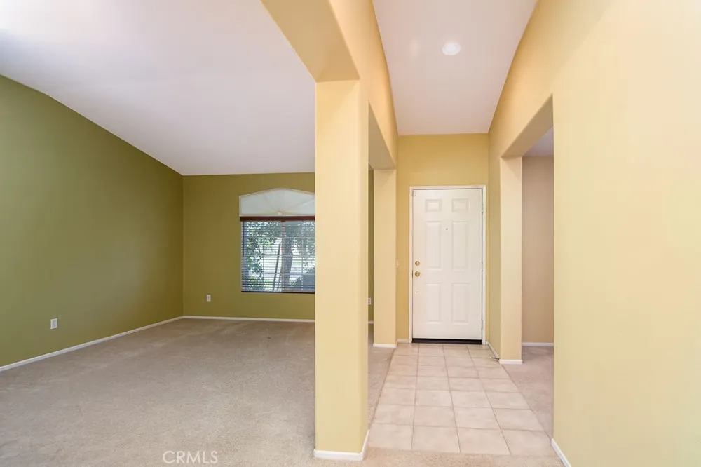 32898 Sandal Wood Lake Elsinore, CA 92530