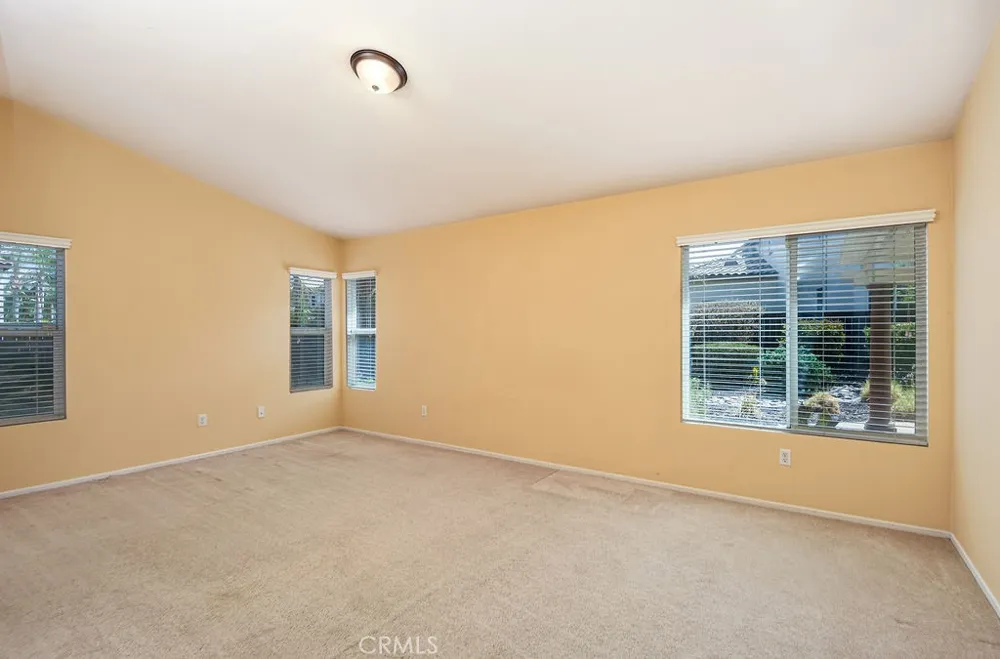32898 Sandal Wood Lake Elsinore, CA 92530