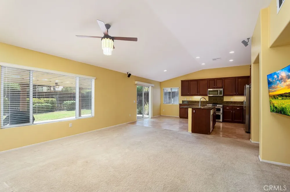32898 Sandal Wood Lake Elsinore, CA 92530