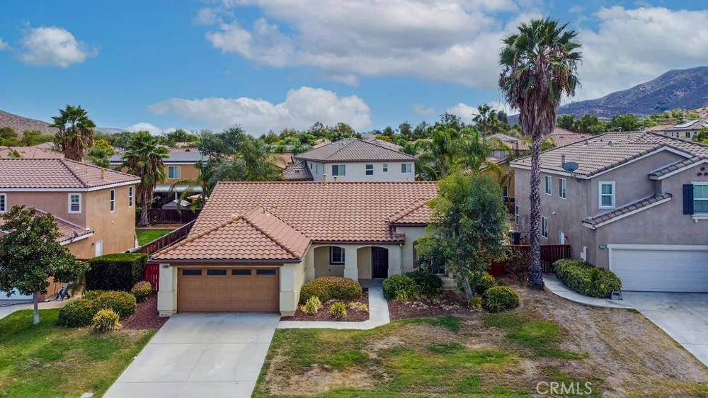 32898 Sandal Wood Lake Elsinore, CA 92530