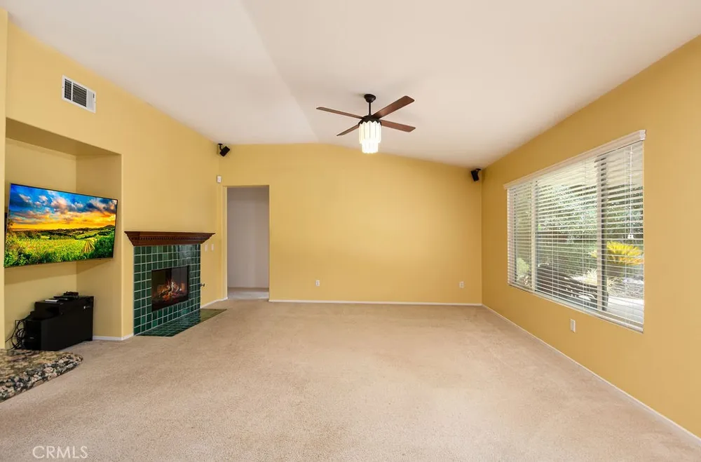 32898 Sandal Wood Lake Elsinore, CA 92530