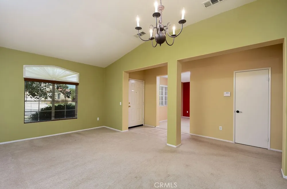 32898 Sandal Wood Lake Elsinore, CA 92530
