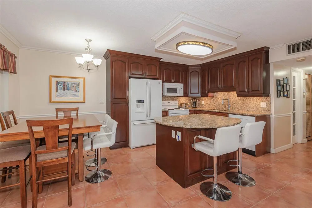 3071 NW 47TH TERRACE #326 Lauderdale Lakes, FL 33313