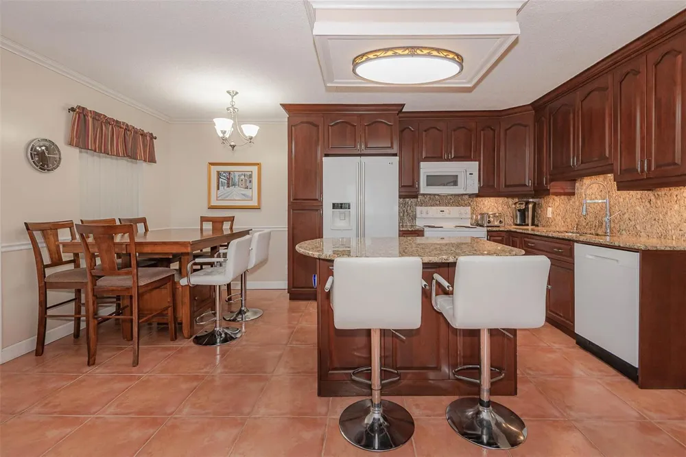 3071 NW 47TH TERRACE #326 Lauderdale Lakes, FL 33313