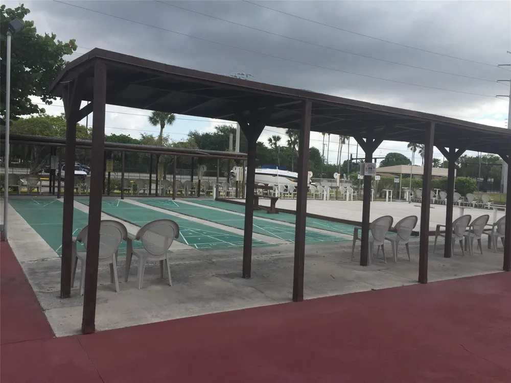 3071 NW 47TH TERRACE #326 Lauderdale Lakes, FL 33313