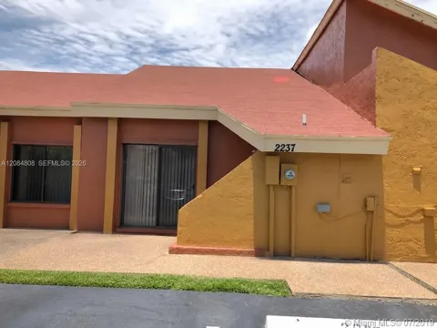 2237 NW 55th Ter