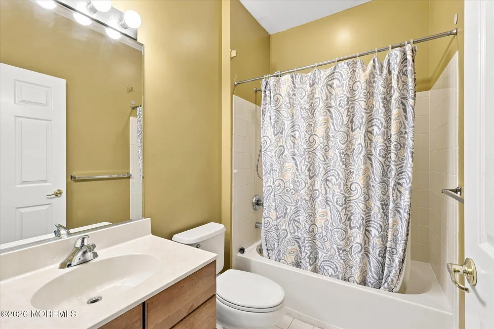 30 Fountain View Drive Barnegat, NJ 08005