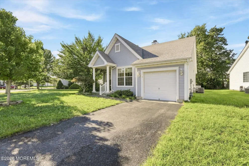 30 Fountain View Drive Barnegat, NJ 08005