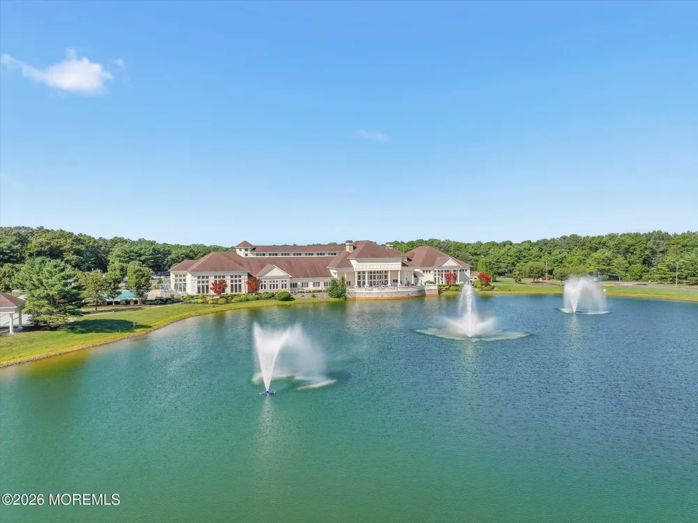30 Fountain View Drive Barnegat, NJ 08005