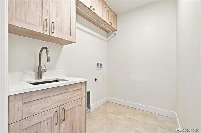 2434 W 36TH AVENUE Denver, CO 80211