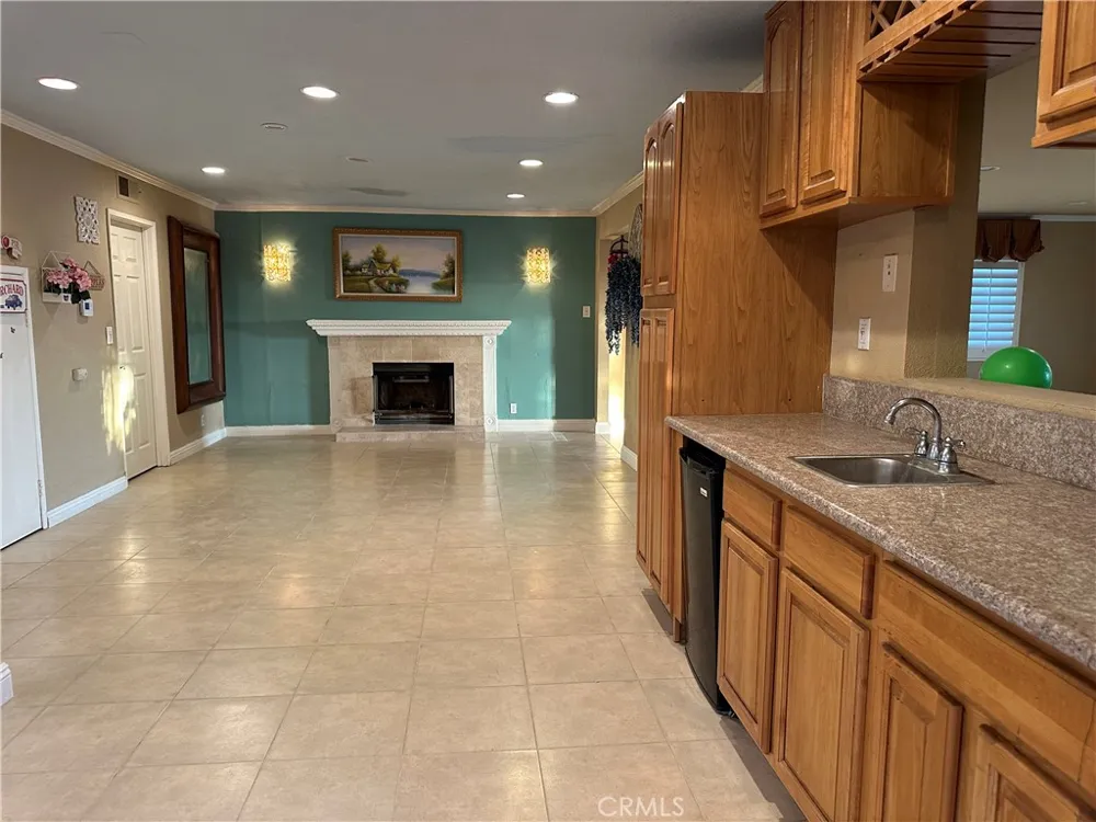 24237 Seagreen Dr Diamond Bar, CA 91765