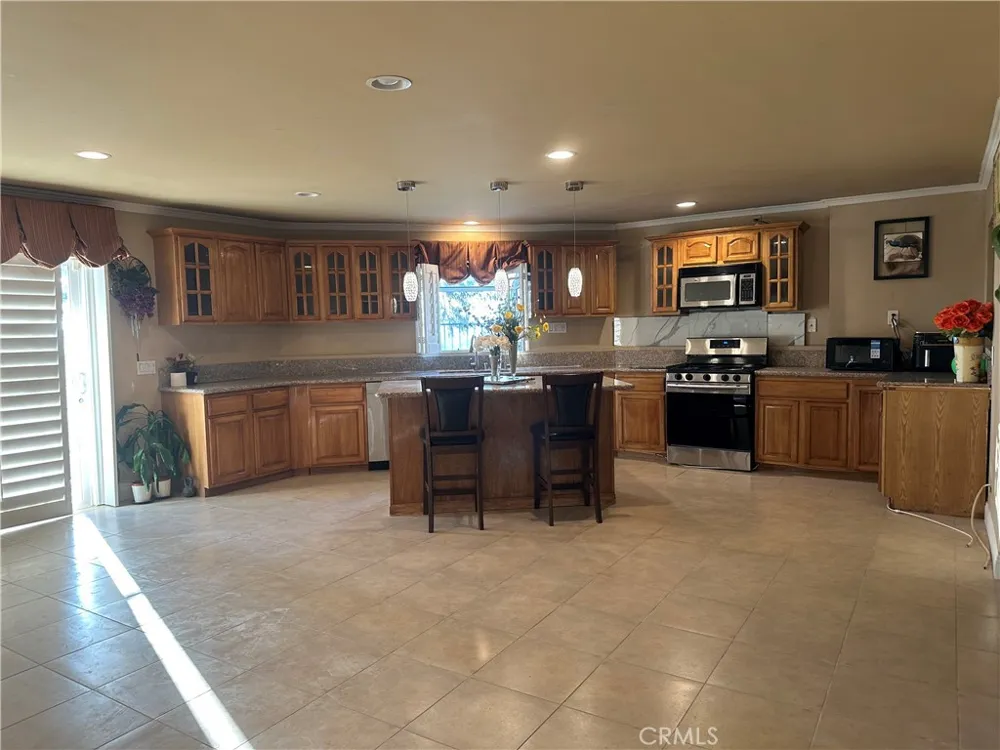 24237 Seagreen Dr Diamond Bar, CA 91765