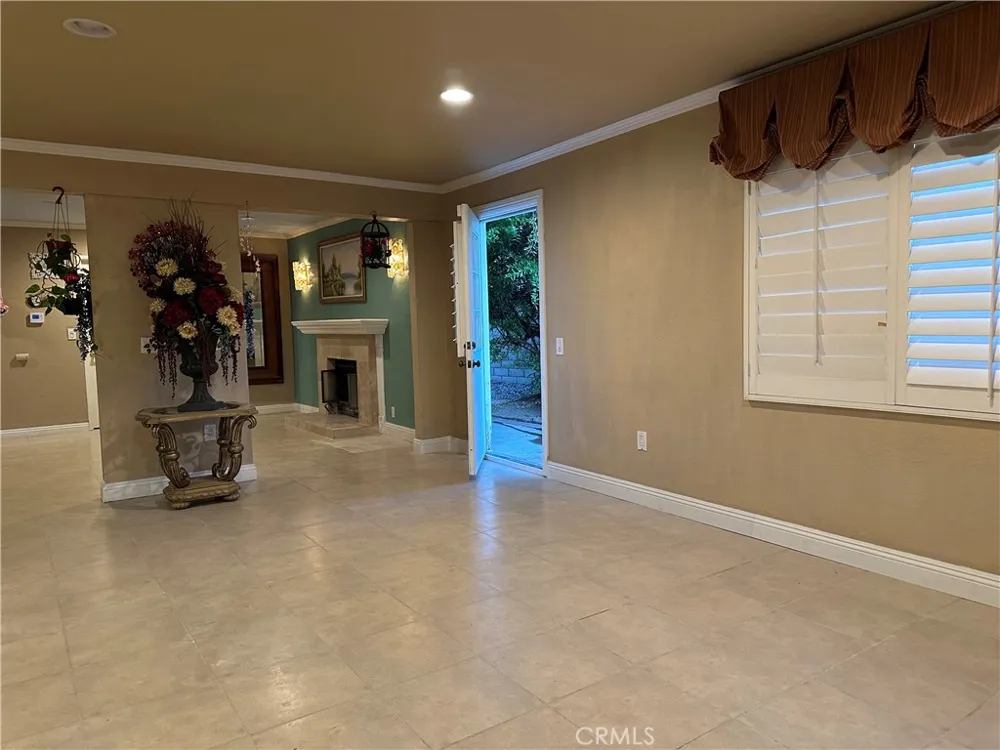 24237 Seagreen Dr Diamond Bar, CA 91765