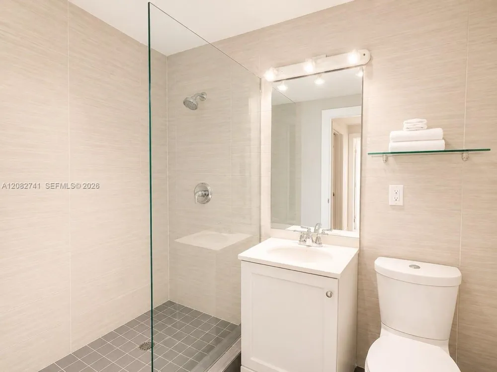 3025 Indian Creek Dr #204 Miami Beach, FL 33140