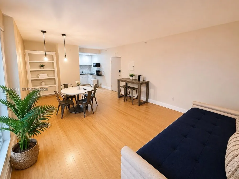 3025 Indian Creek Dr #204 Miami Beach, FL 33140