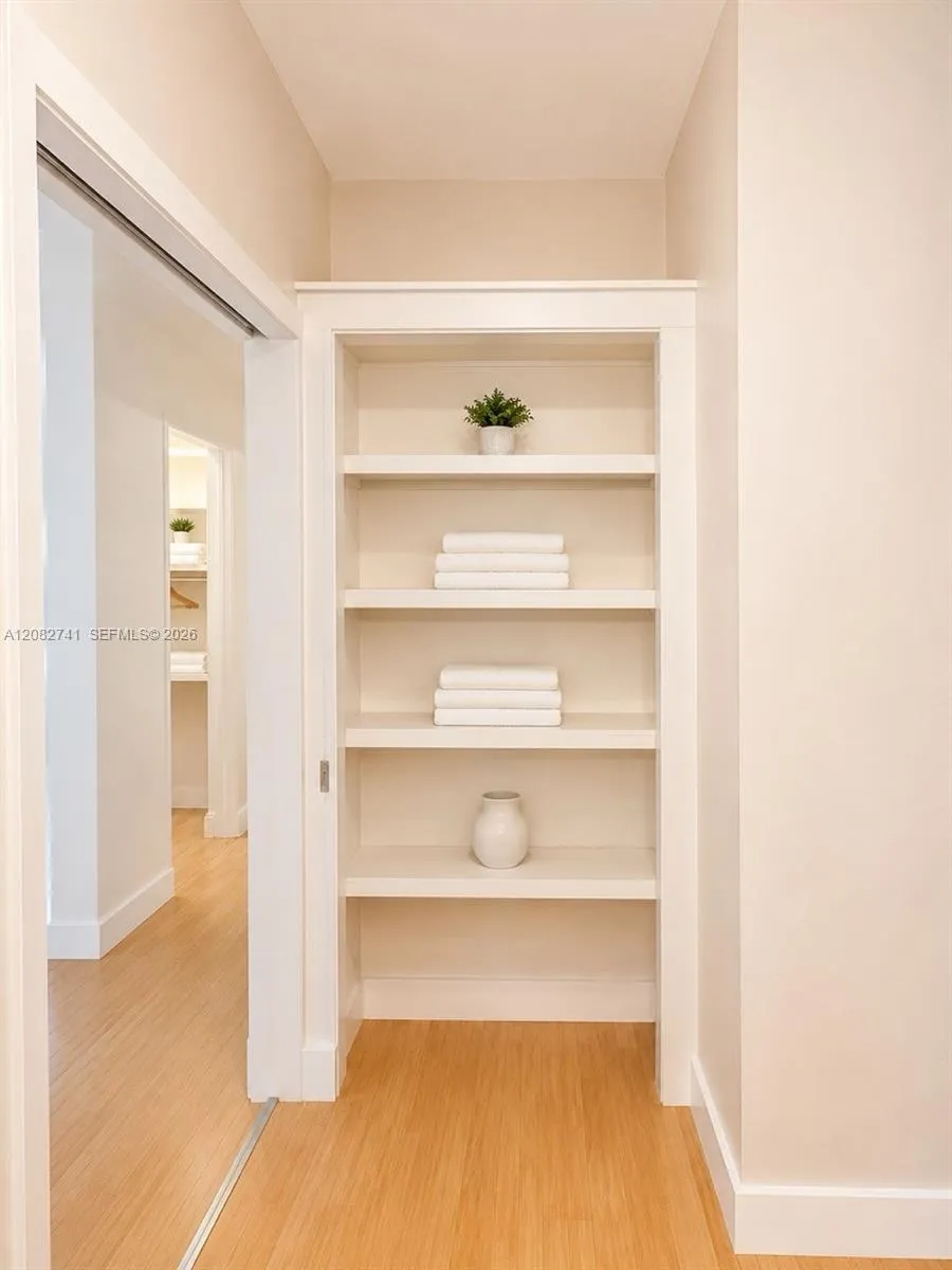 3025 Indian Creek Dr #204 Miami Beach, FL 33140