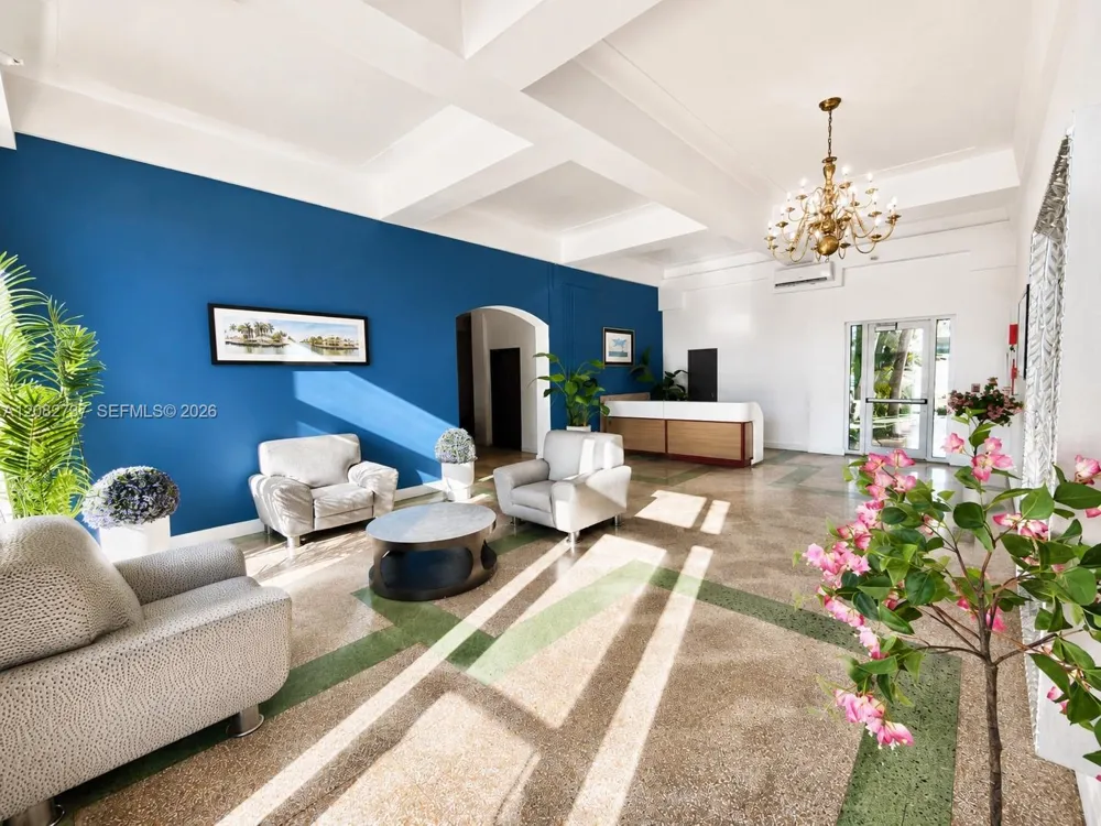 3025 Indian Creek Dr #110 Miami Beach, FL 33140