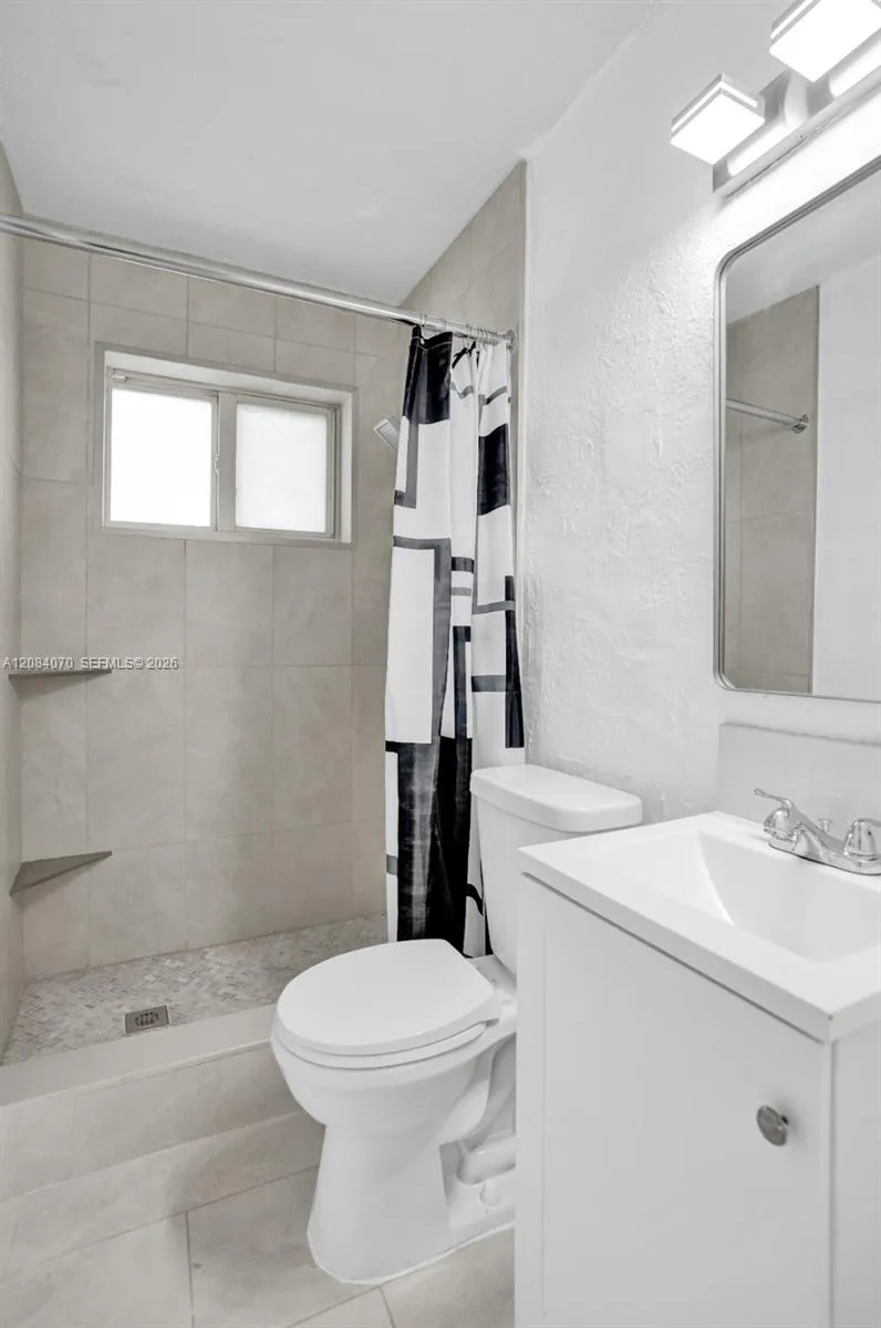 1210 NW 2nd St #3 Fort Lauderdale, FL 33311