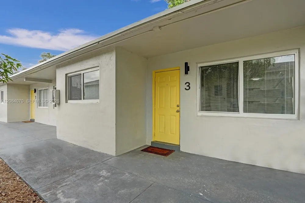 1210 NW 2nd St #3 Fort Lauderdale, FL 33311