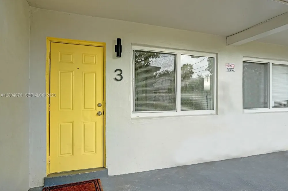 1210 NW 2nd St #3 Fort Lauderdale, FL 33311