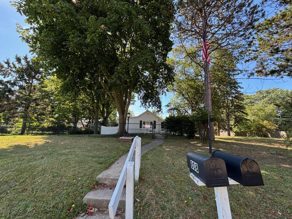808 Anderson Street Ludington, MI 49431