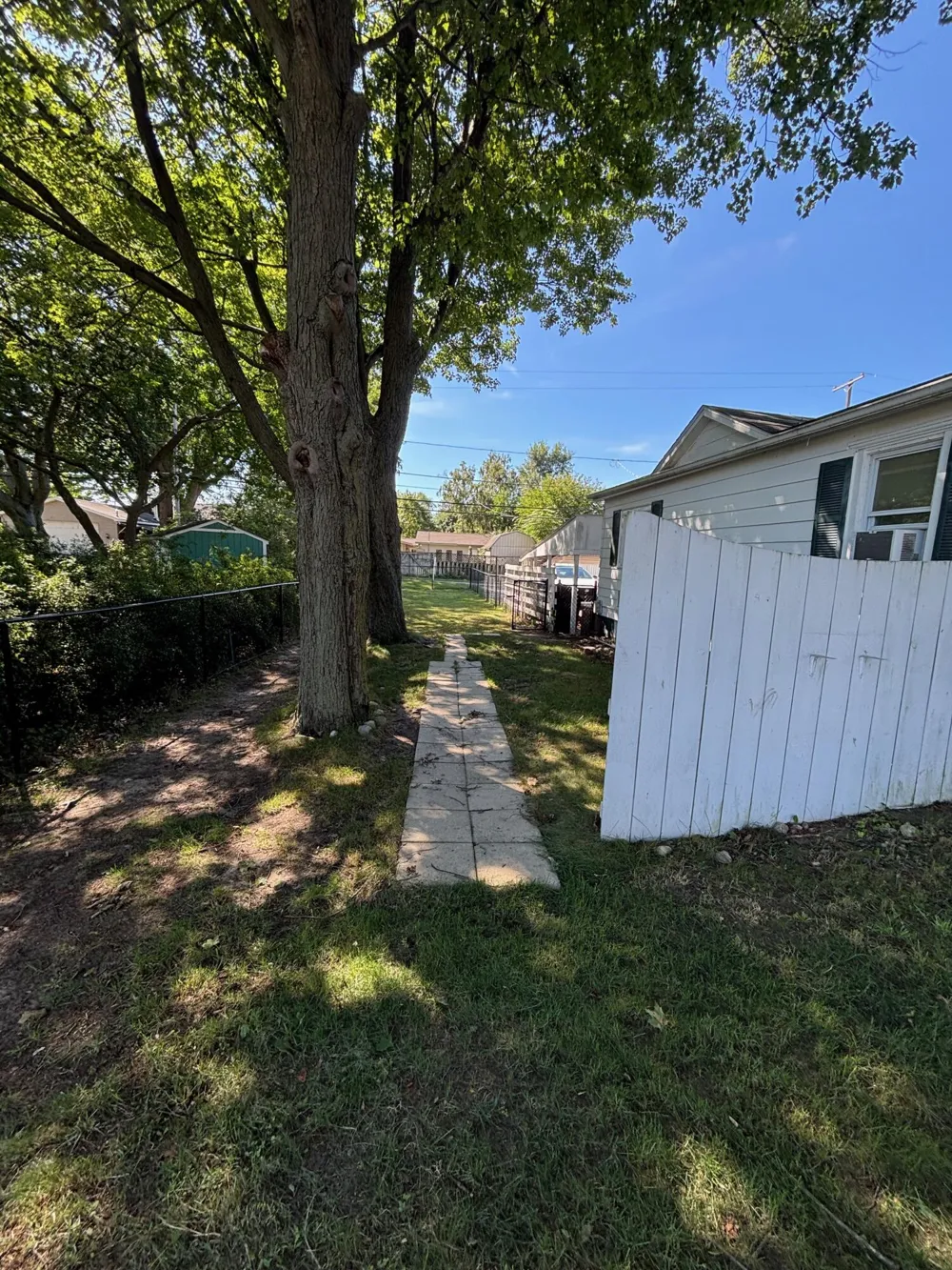 808 Anderson Street Ludington, MI 49431