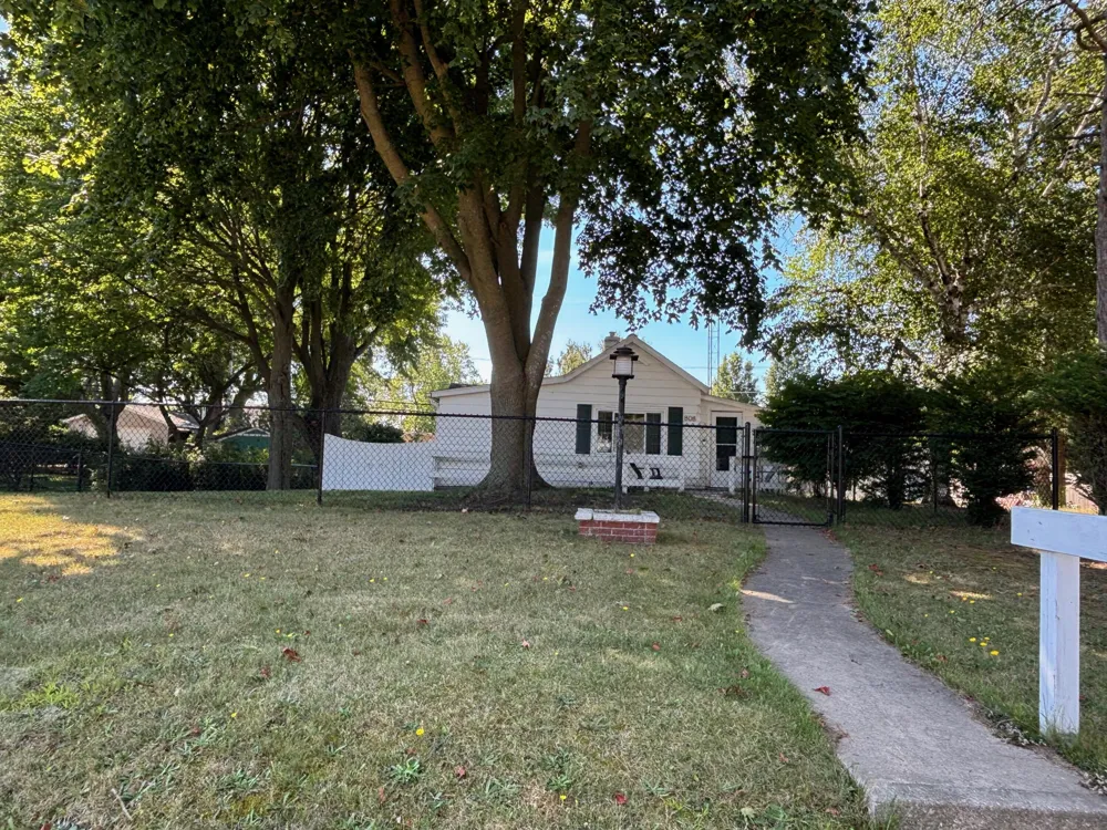 808 Anderson Street Ludington, MI 49431