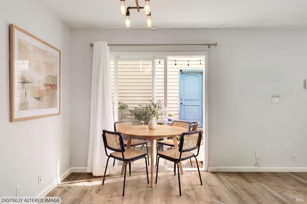 1618 Yardley Street Santa Rosa, CA 95403