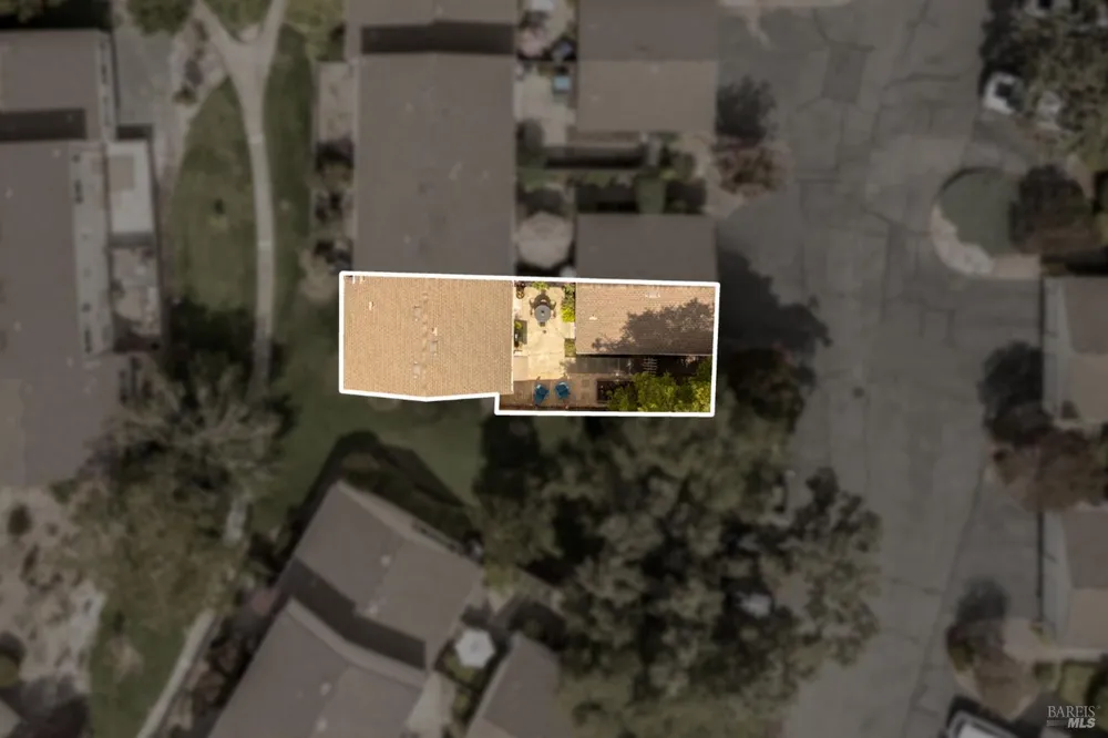 1618 Yardley Street Santa Rosa, CA 95403