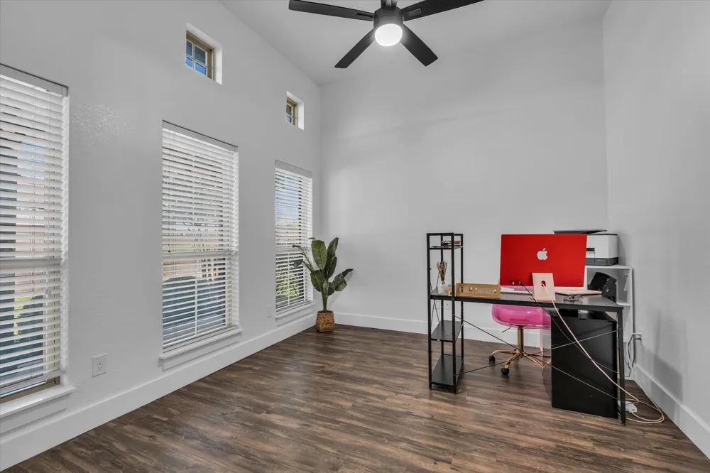 10804 Aurora Drive Waco, TX 76708