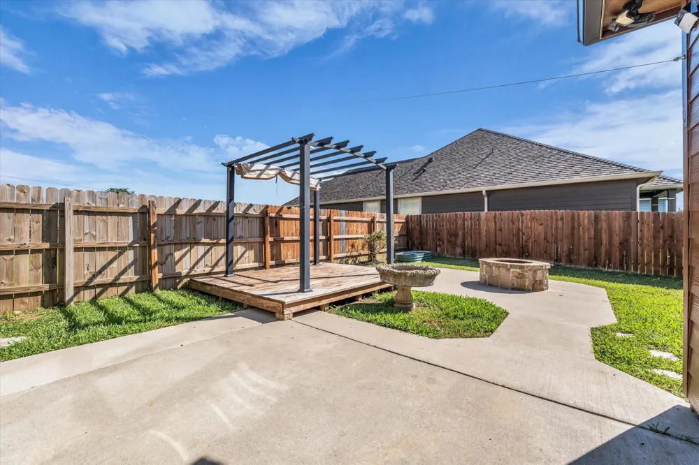 10804 Aurora Drive Waco, TX 76708